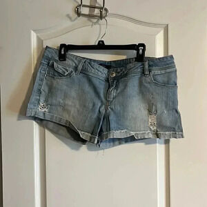 Forever 21 light wash Jean shorts size 31 / C70